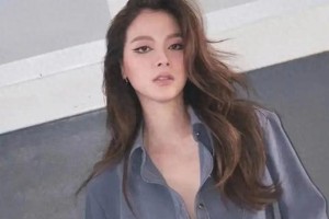 泰国小水惊艳爱奇艺尖叫夜，甜美造型引热议