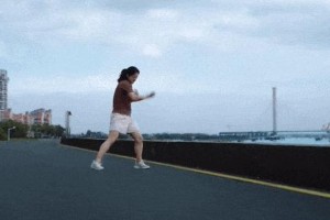 贾玲《热辣滚烫》票房破21亿：瘦身背后的励志人生