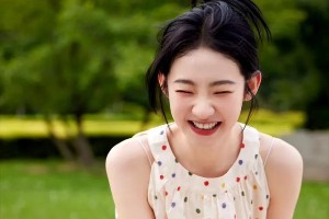 张艺凡卸妆日常与综艺搞笑瞬间