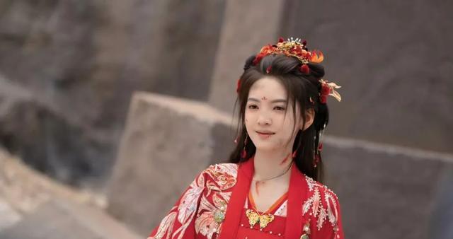 陈钰琪饰演的毒娘子落泪剧照